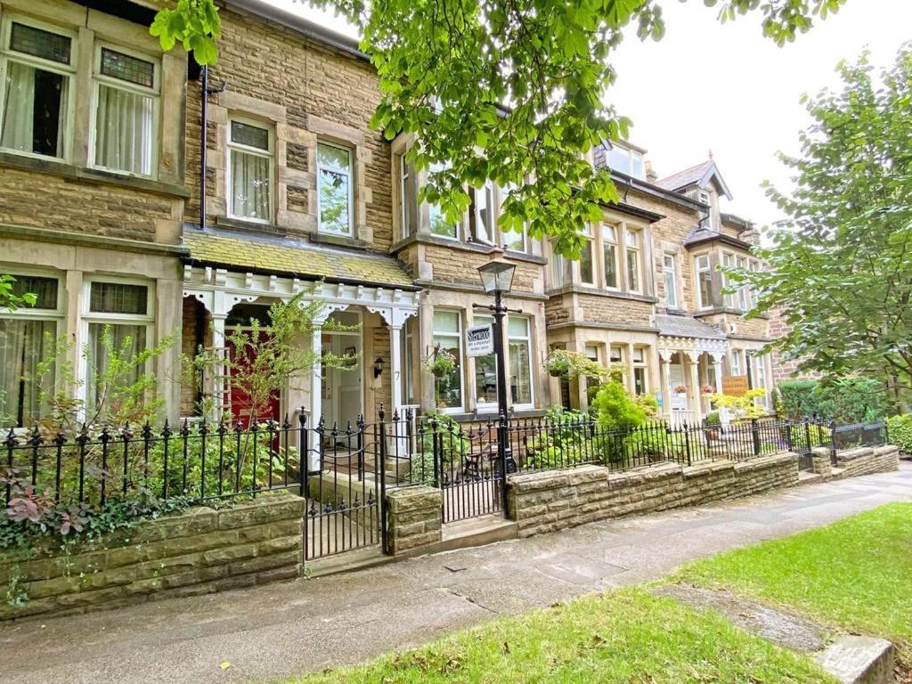 Sherwood House Hotel Harrogate Esterno foto